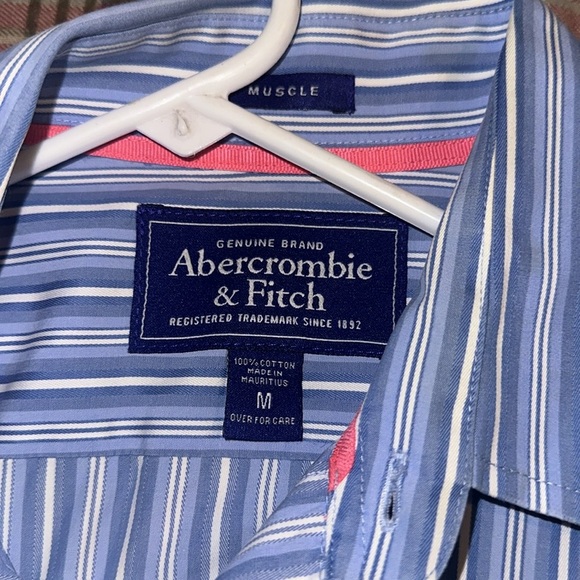 Abercrombie & Fitch collared button up shirt - Picture 3 of 3